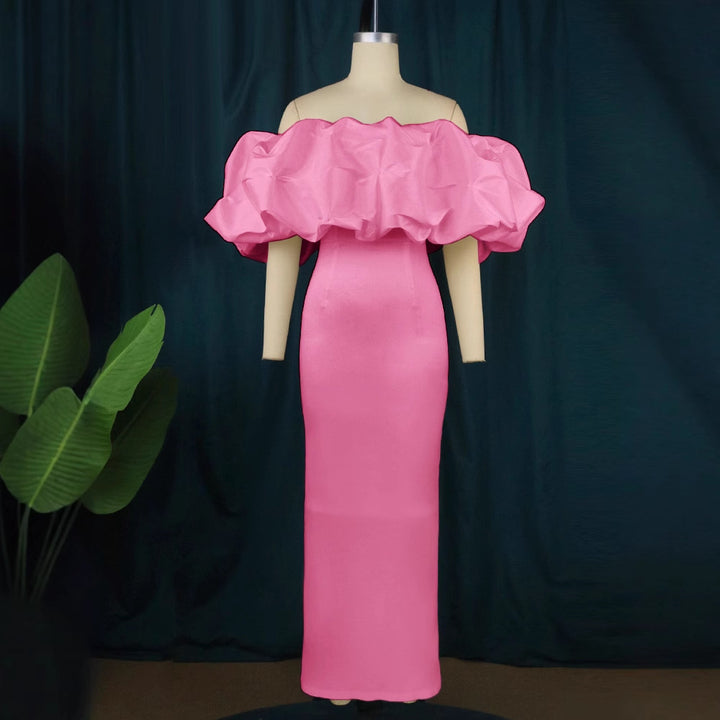 Damer Elegant Off-Shoulder Maxiklänning med voluminösa volangkanter Mirla-Eva Jonsson