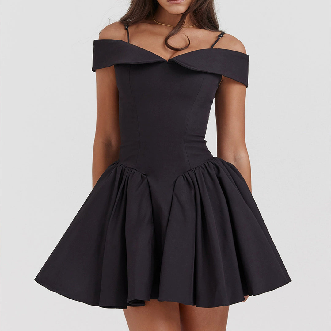 Damer Elegant Off-Shoulder Miniklänning med voluminös fåll och raffinerade veck Eva Jonsson-Eva Jonsson