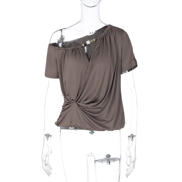 Damer Elegant Off-Shoulder T-shirt med lekfull knut Mirla-Eva Jonsson