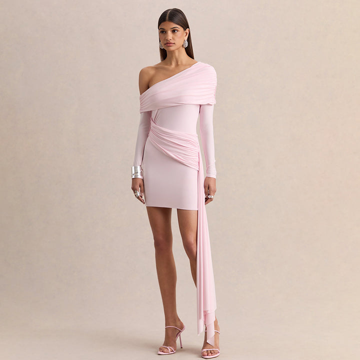 Damer Elegant Omslagsklänning med asymmetrisk ärm och draperingar Mirla-Eva Jonsson