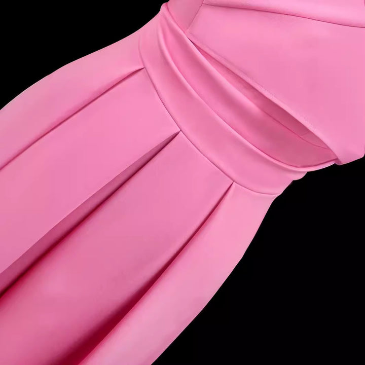 Damer Elegant One-Shoulder Klänning med Draperingar Mirla-Eva Jonsson