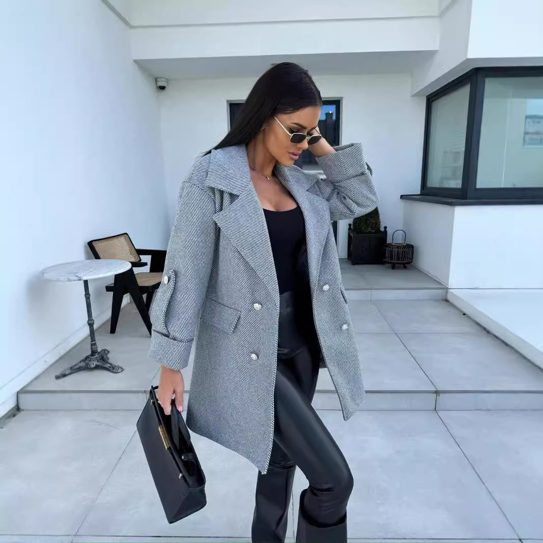 Damer Elegant Oversized Blazer med dubbel knappslå och praktiska fickor Mirla-Eva Jonsson