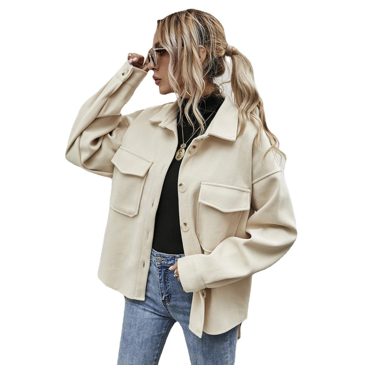 Damer Elegant Oversized Jacka med Påsydda Fickor och Moderiktig Krage Mirla-Eva Jonsson