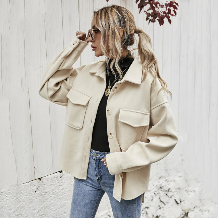 Damer Elegant Oversized Jacka med Påsydda Fickor och Moderiktig Krage Mirla-Eva Jonsson