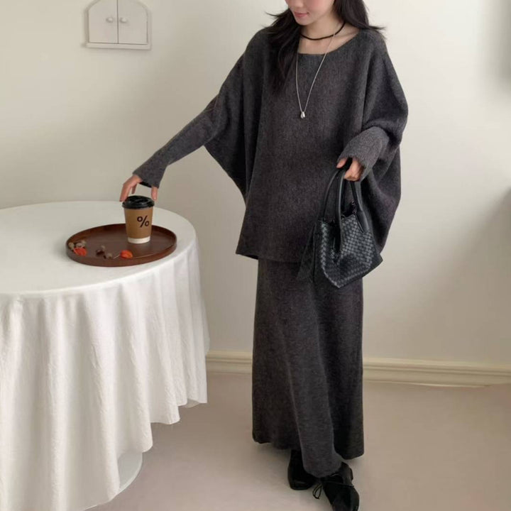 Damer Elegant Oversized Stickad Tröja gjord av mjukt material Mirla-Eva Jonsson