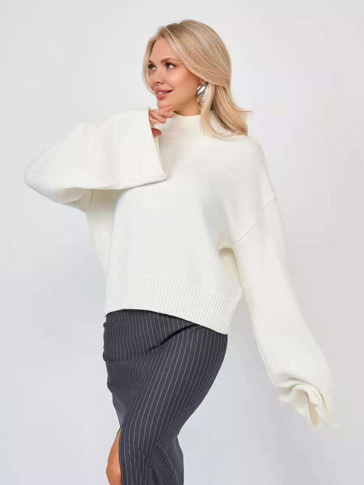 Damer Elegant Oversized Tröja med Brett Snitt och Hög Krage Mirla-Eva Jonsson