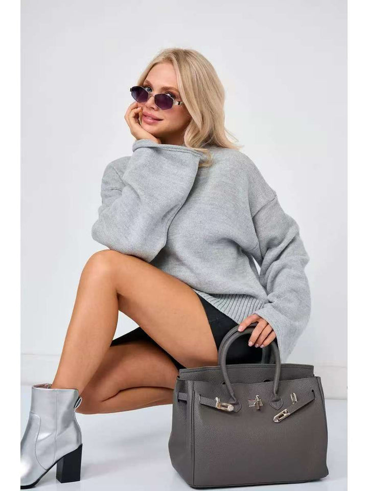Damer Elegant Oversized Tröja med Brett Snitt och Hög Krage Mirla-Eva Jonsson