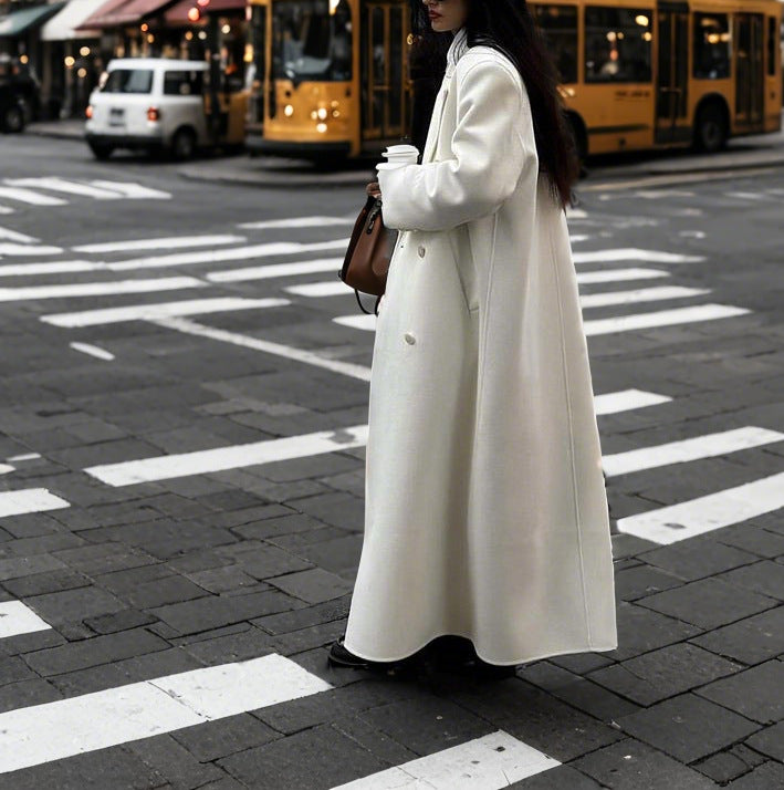 Damer Elegant Oversized-kappa i högkvalitativ ullmix med sidofickor Mirla-Eva Jonsson