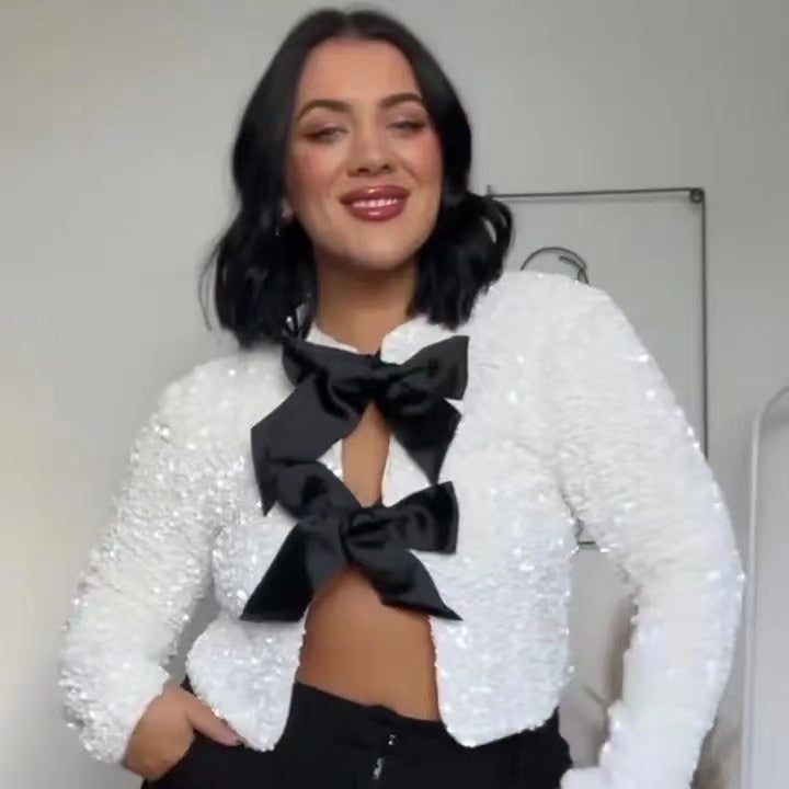 Damer Elegant Paljetter Blazer med stor Slipsstängning och glittrande Detaljer Mirla-Eva Jonsson