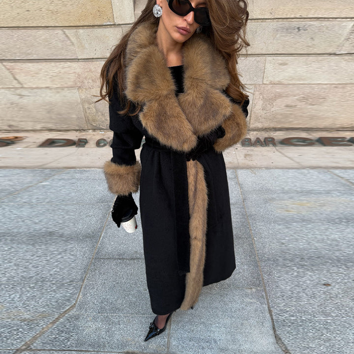 Damer Elegant Plush Rock med Bälte och Trendig Krage Mirla-Eva Jonsson