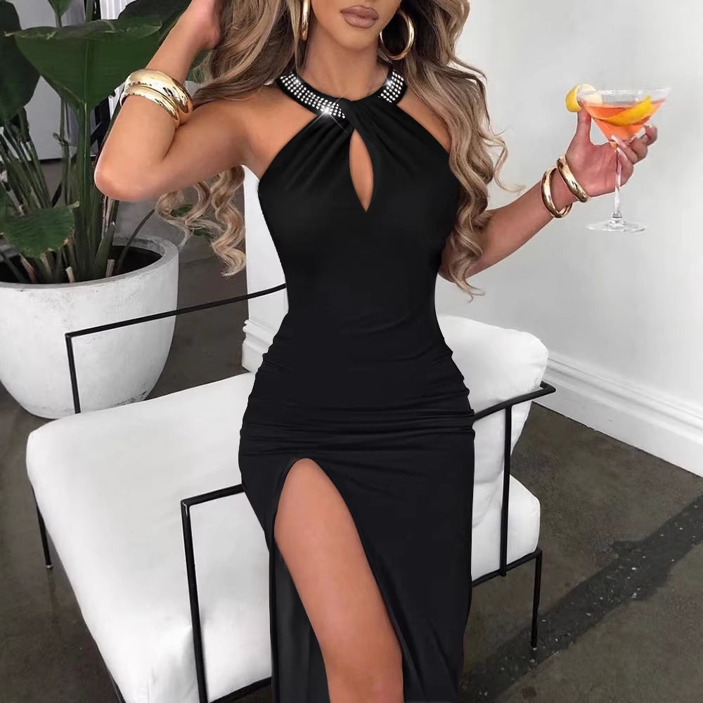 Damer Elegant Rörklänning med Strassdetaljer och Sexig Benöppning Mirla-Eva Jonsson
