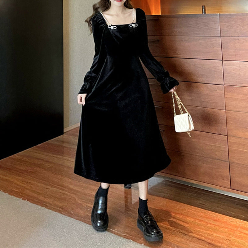 Damer Elegant Sammet Maxi Klänning med Volangdetaljer Mirla-Eva Jonsson