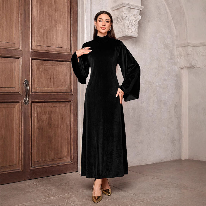 Damer Elegant Samtklänning med hög krage och vida ärmar Mirla-Eva Jonsson