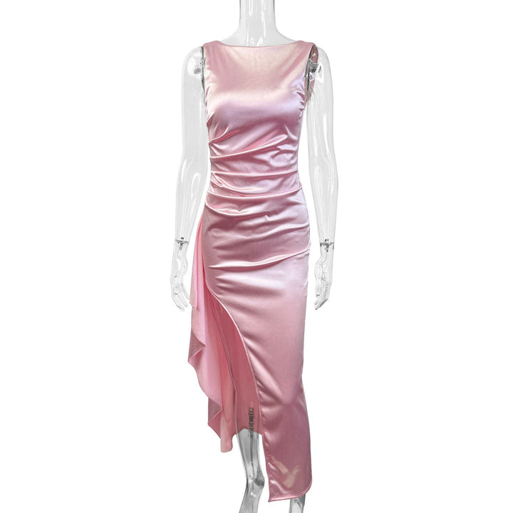 Damer Elegant Satin Aftenkjole med asymmetrisk kant og sidelæg Mirla-Eva Jonsson