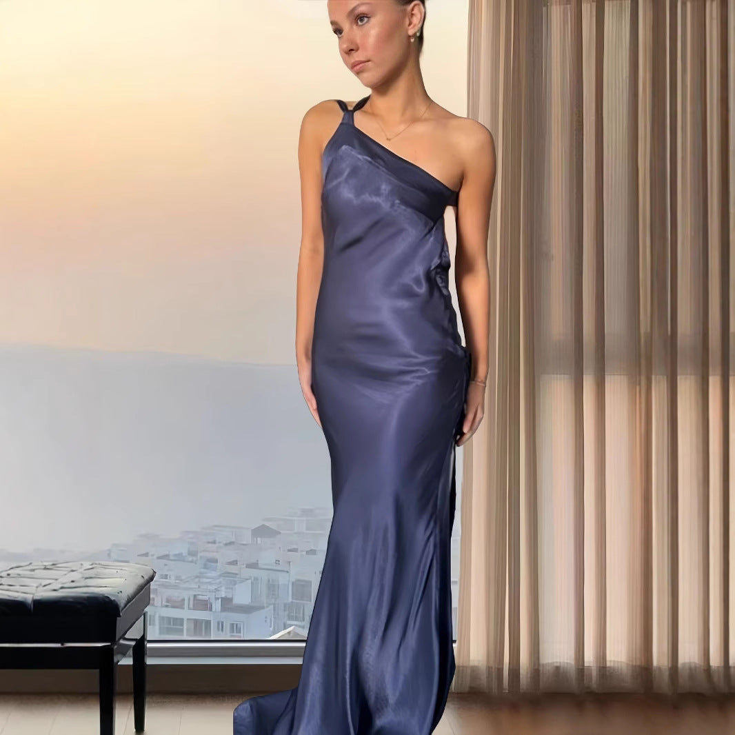 Damer Elegant Satin Aftonklänning med asymmetrisk skärning och smal axelband Mirla-Eva Jonsson