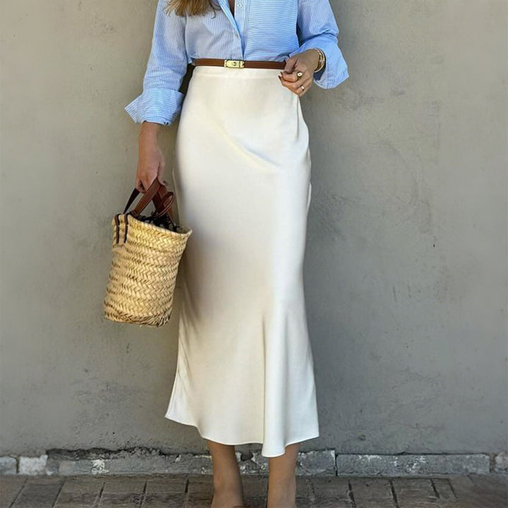 Damer Elegant Satin kjol med smal skärning och slits Mirla-Eva Jonsson