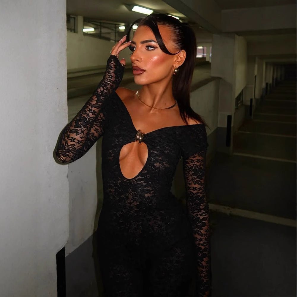 Damer Elegant Spetsbodysuit med djup V-ringning och långa ärmar Mirla-Eva Jonsson