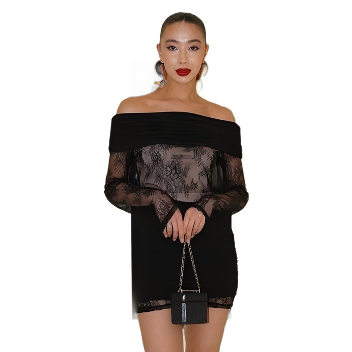 Damer Elegant Spetsklänning med off-shoulder silhuett och transparenta ärmar Mirla-Eva Jonsson