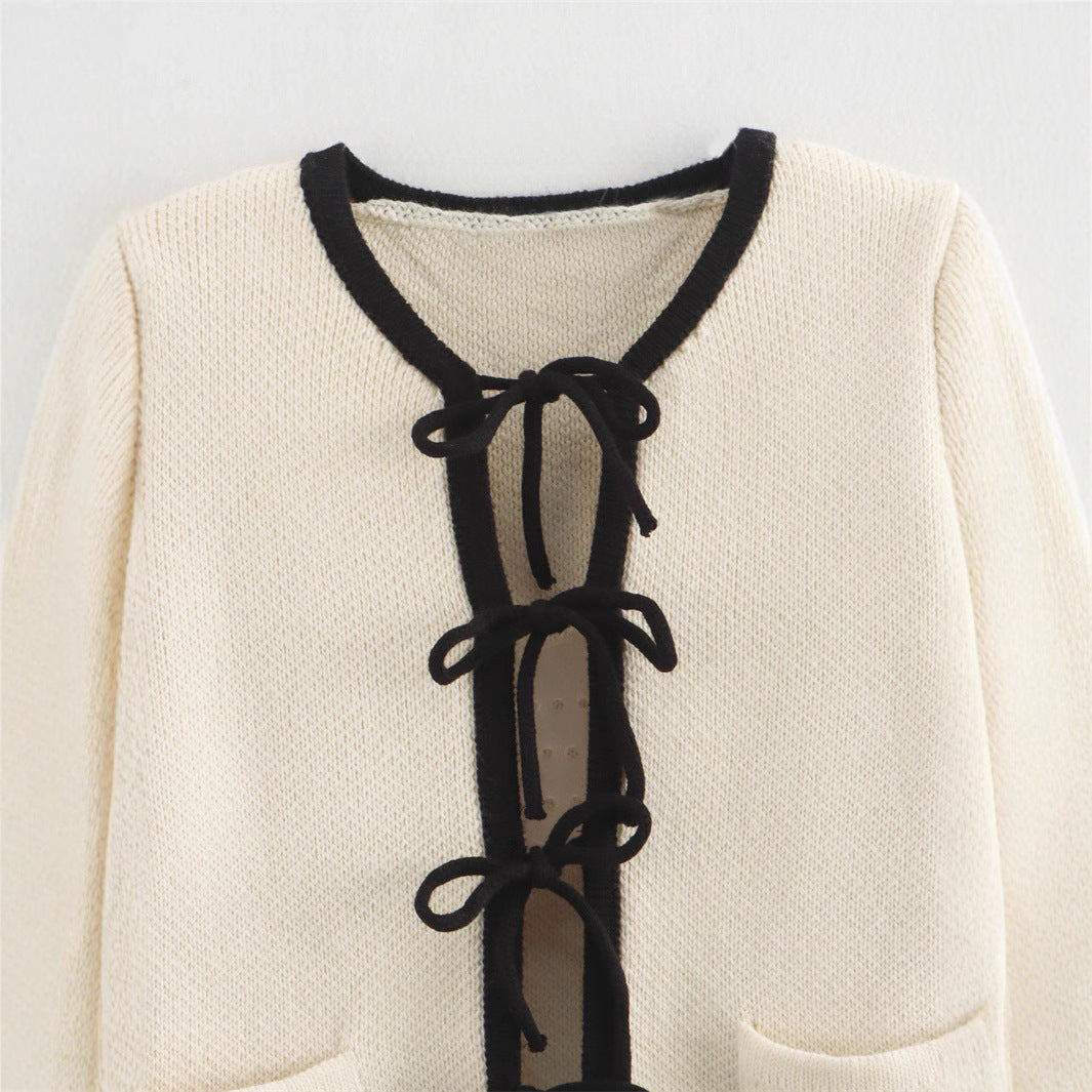 Damer Elegant Stickad Jacka med raffinerade Slipsar och Fickor Mirla-Eva Jonsson