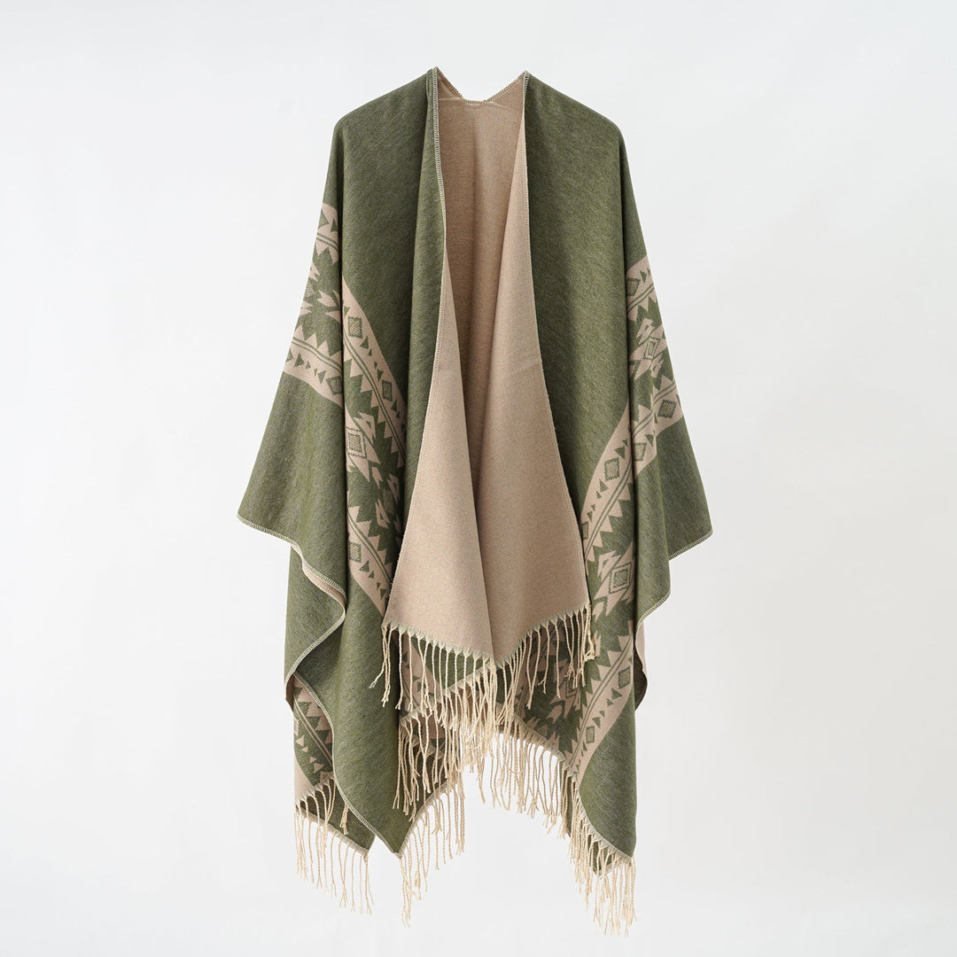 Damer Elegant Stickponcho med Konstfulla Fransar och Blomsterakenter Mirla-Eva Jonsson