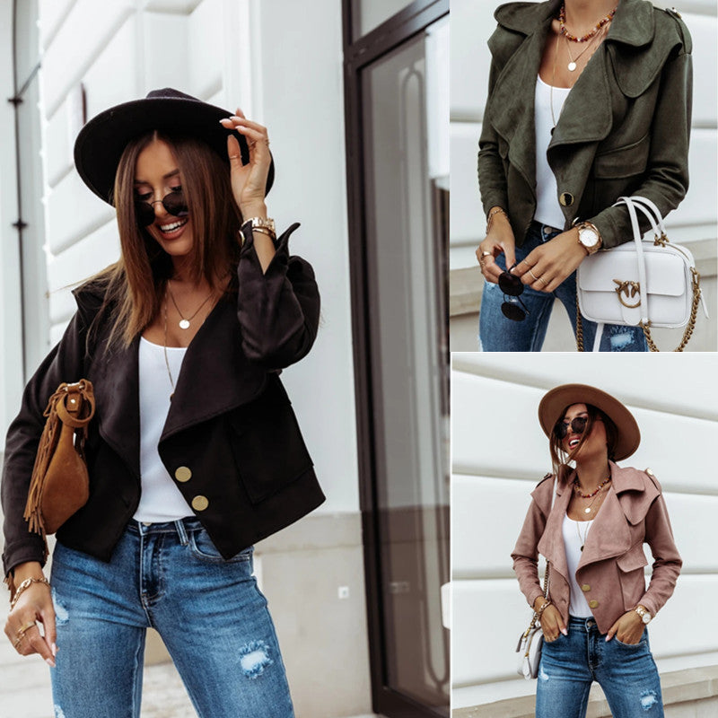 Damer Elegant Suede-Jacka med asymmetrisk krage och dekorativa knappdetaljer Mirla-Eva Jonsson