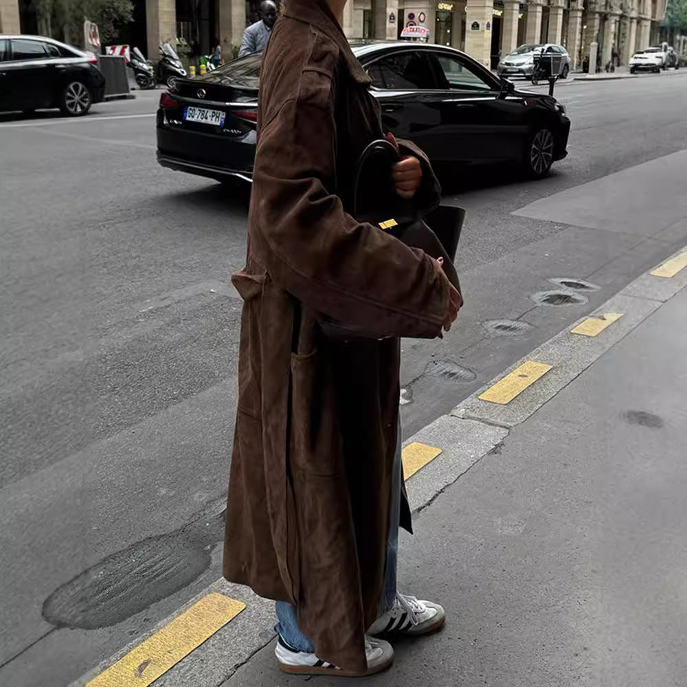 Damer Elegant Suede-Trenchcoat med generös passform Mirla-Eva Jonsson