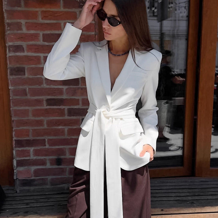 Damer Elegant Tailored Blazer med Knutstängning Mirla-Eva Jonsson