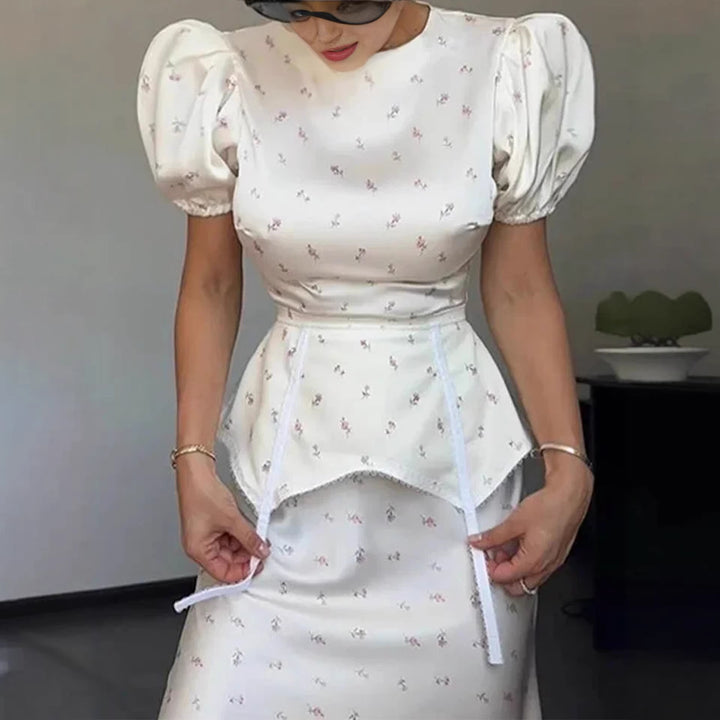 Damer Elegant Topp med Puffärmar och Leken Midjedetalj-Eva Jonsson