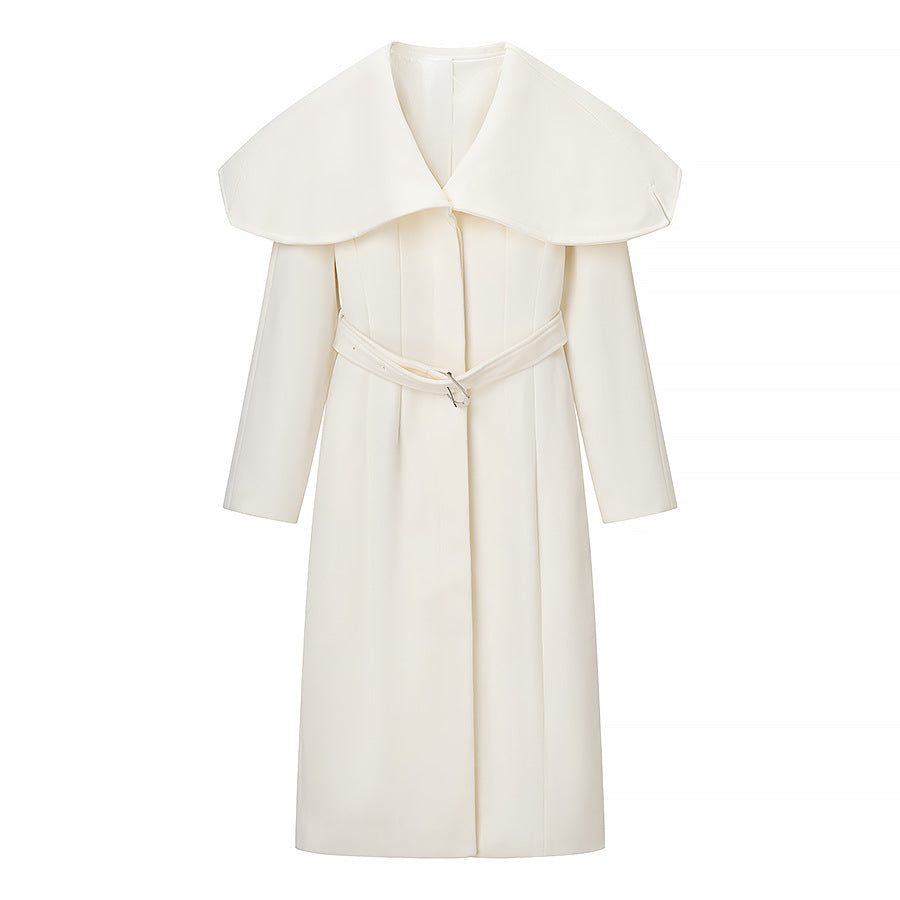 Damer Elegant Trench Coat med Överdimensionerad Krage och Justerbart Midjebälte Mirla-Eva Jonsson