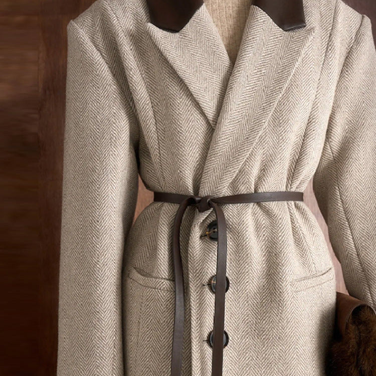 Damer Elegant Trench Coat med bälte och raffinerad krage Mirla-Eva Jonsson