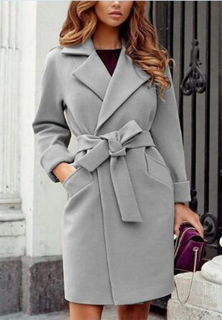 Damer Elegant Trenchcoat med bälte och praktiska fickor Mirla-Eva Jonsson