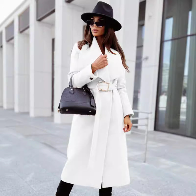 Damer Elegant Trenchcoat med bred krage och bälte Mirla-Eva Jonsson