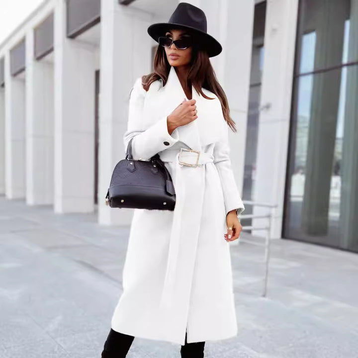 Damer Elegant Trenchcoat med bred krage och bälte Mirla-Eva Jonsson