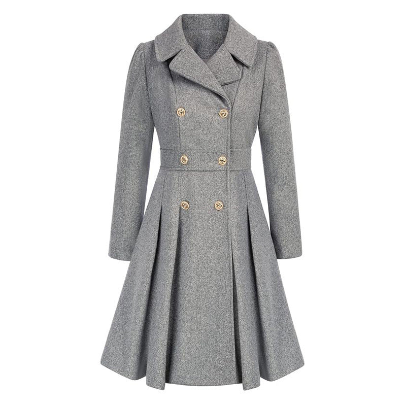 Damer Elegant Trenchcoat med figursydd skärning och plisserad detalj Mirla-Eva Jonsson