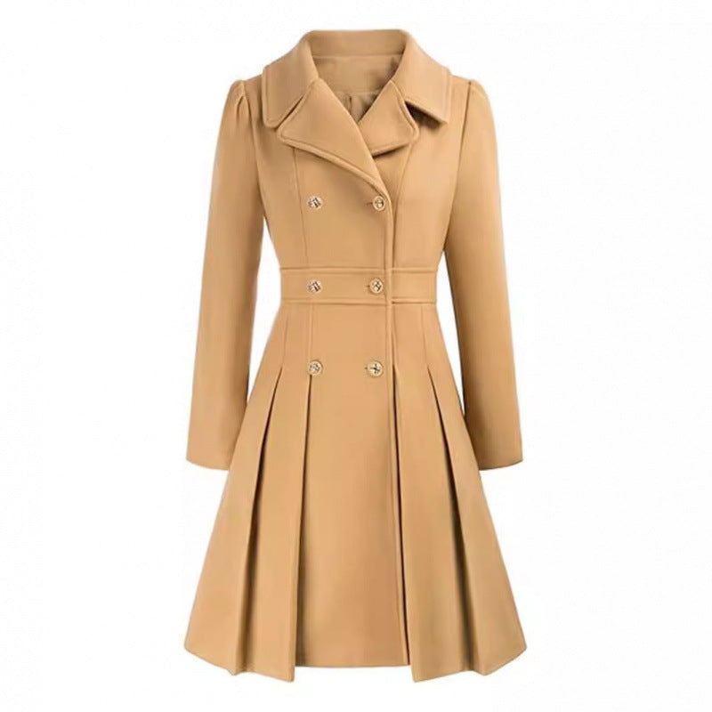 Damer Elegant Trenchcoat med figursydd skärning och plisserad detalj Mirla-Eva Jonsson