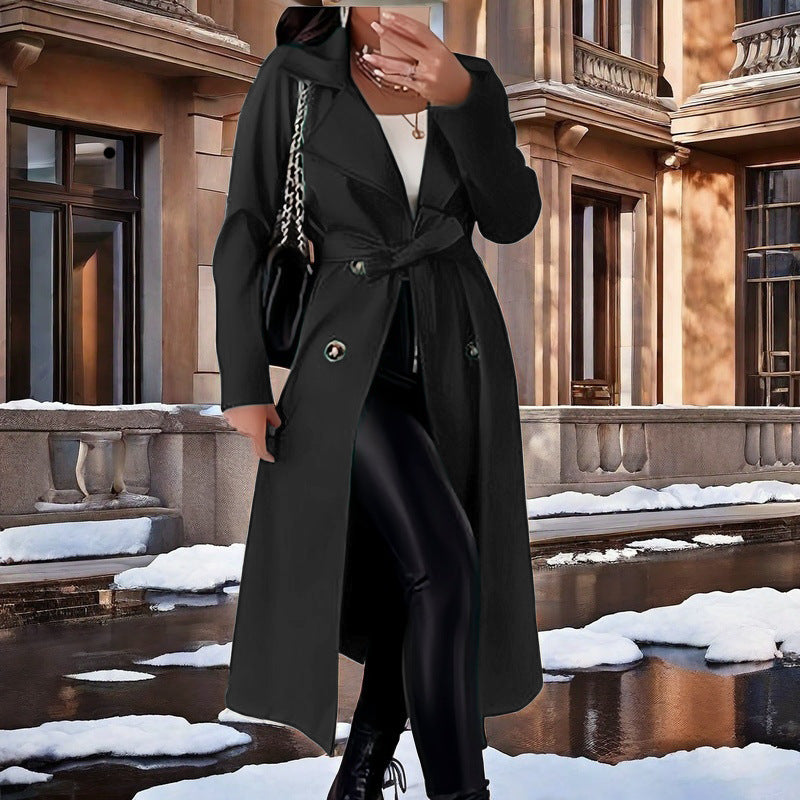 Damer Elegant Trenchcoat med midjeband och dubbelknäppta detaljer Mirla-Eva Jonsson