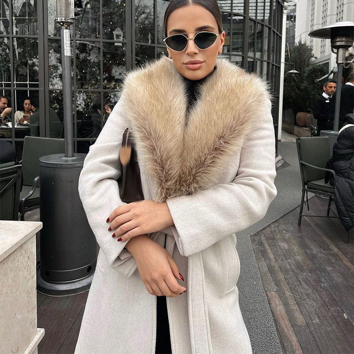 Damer Elegant Trenchcoat med mysig Faux-Fur-Kragi och midjejusterbart bälte Eva Jonsson-Eva Jonsson