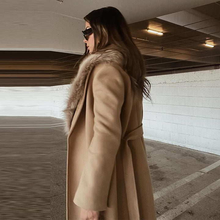 Damer Elegant Trenchcoat med mysig Faux-Fur-Kragi och midjejusterbart bälte Eva Jonsson-Eva Jonsson