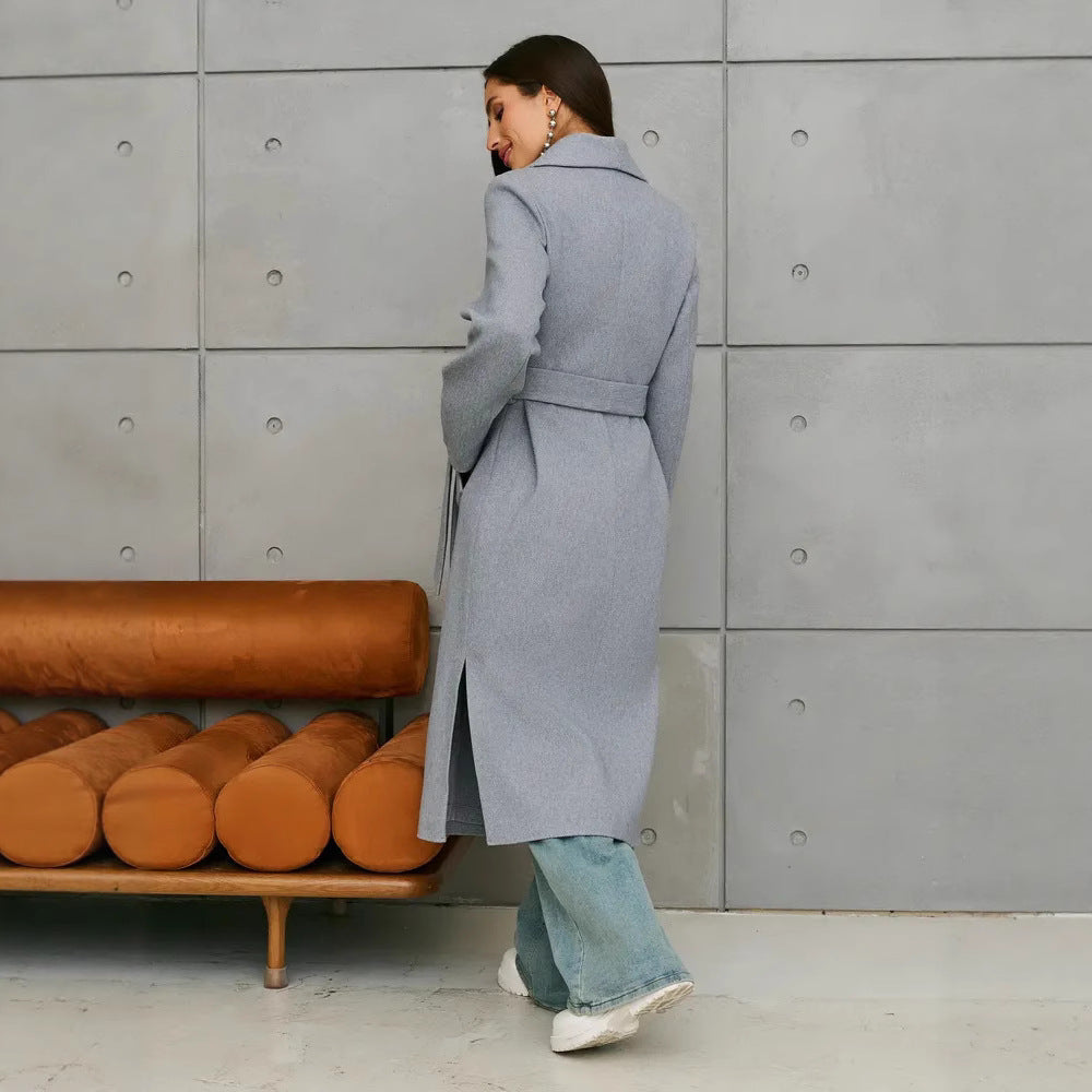 Damer Elegant Ullkappa i dubbelknäppt design Mirla-Eva Jonsson