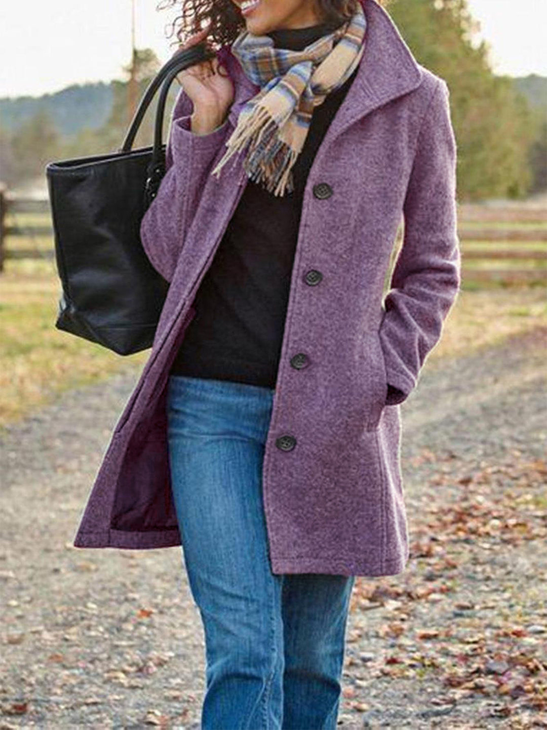 Damer Elegant Ullkappa med praktiska fickor och klassisk slag Mirla-Eva Jonsson