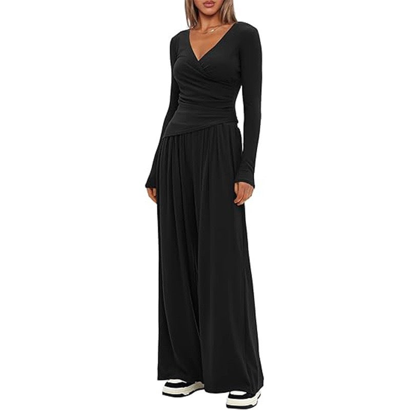 Damer Elegant Wickel- jumpsuit med vida ben och moderna detaljer Mirla-Eva Jonsson