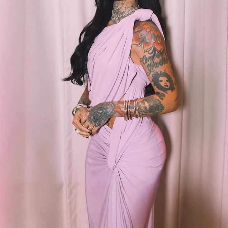Damer Elegant Wickeldress med asymmetrisk snitt och volangdetaljer Mirla-Eva Jonsson