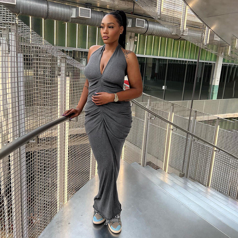 Damer Elegant Wrap Dress med djup V-ringning och rynkad design Mirla-Eva Jonsson
