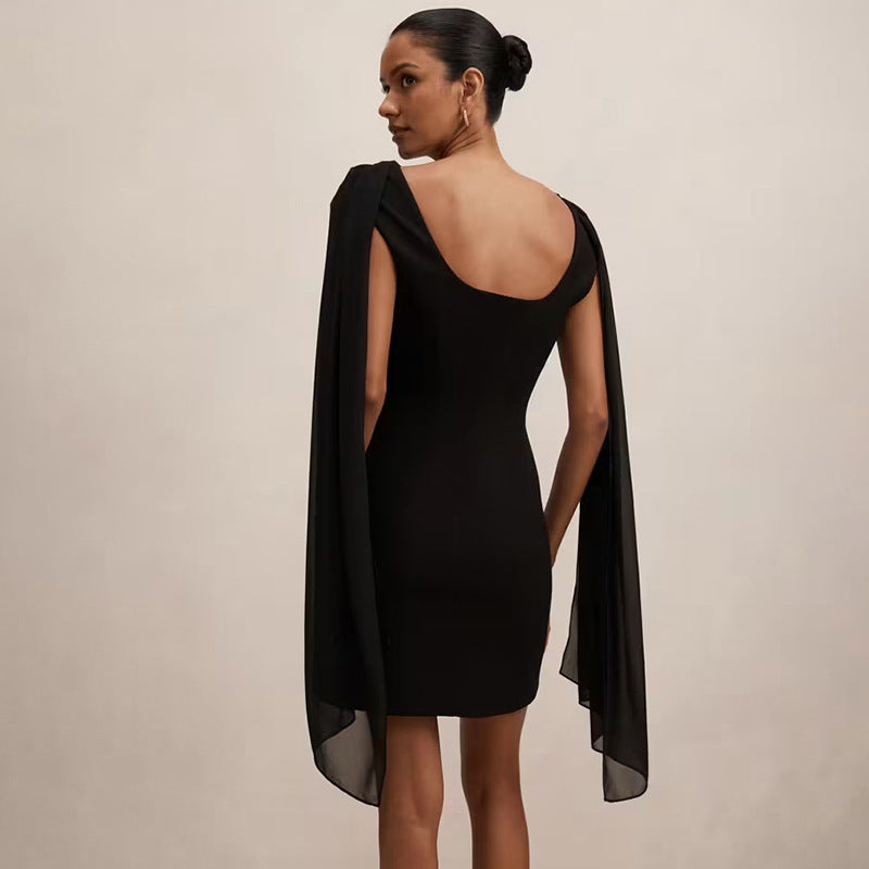 Damer Elegant Wrap Dress med draperad axelparti Mirla-Eva Jonsson
