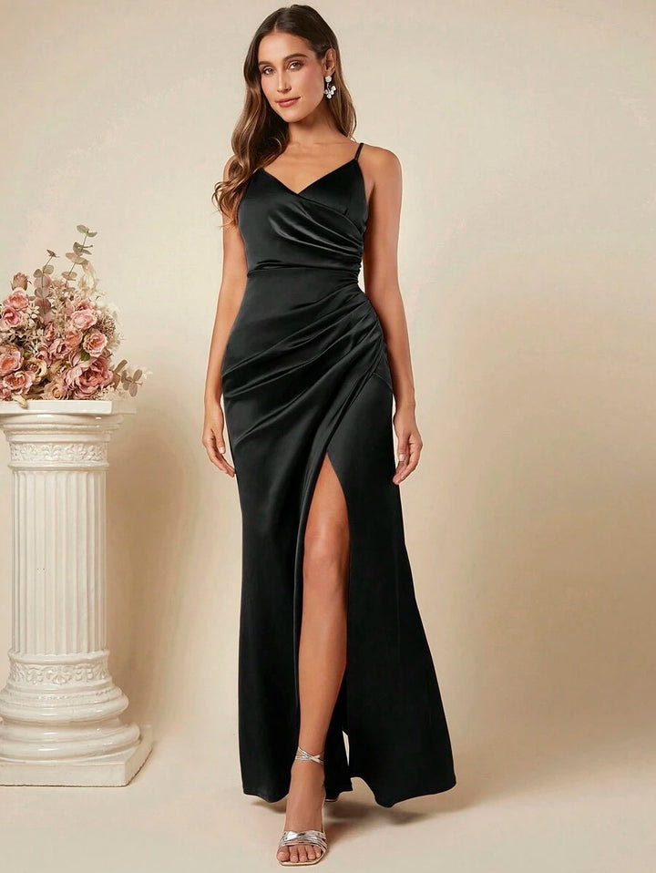 Damer Elegant Wrap Dress med hög klittslits och smala band Mirla-Eva Jonsson