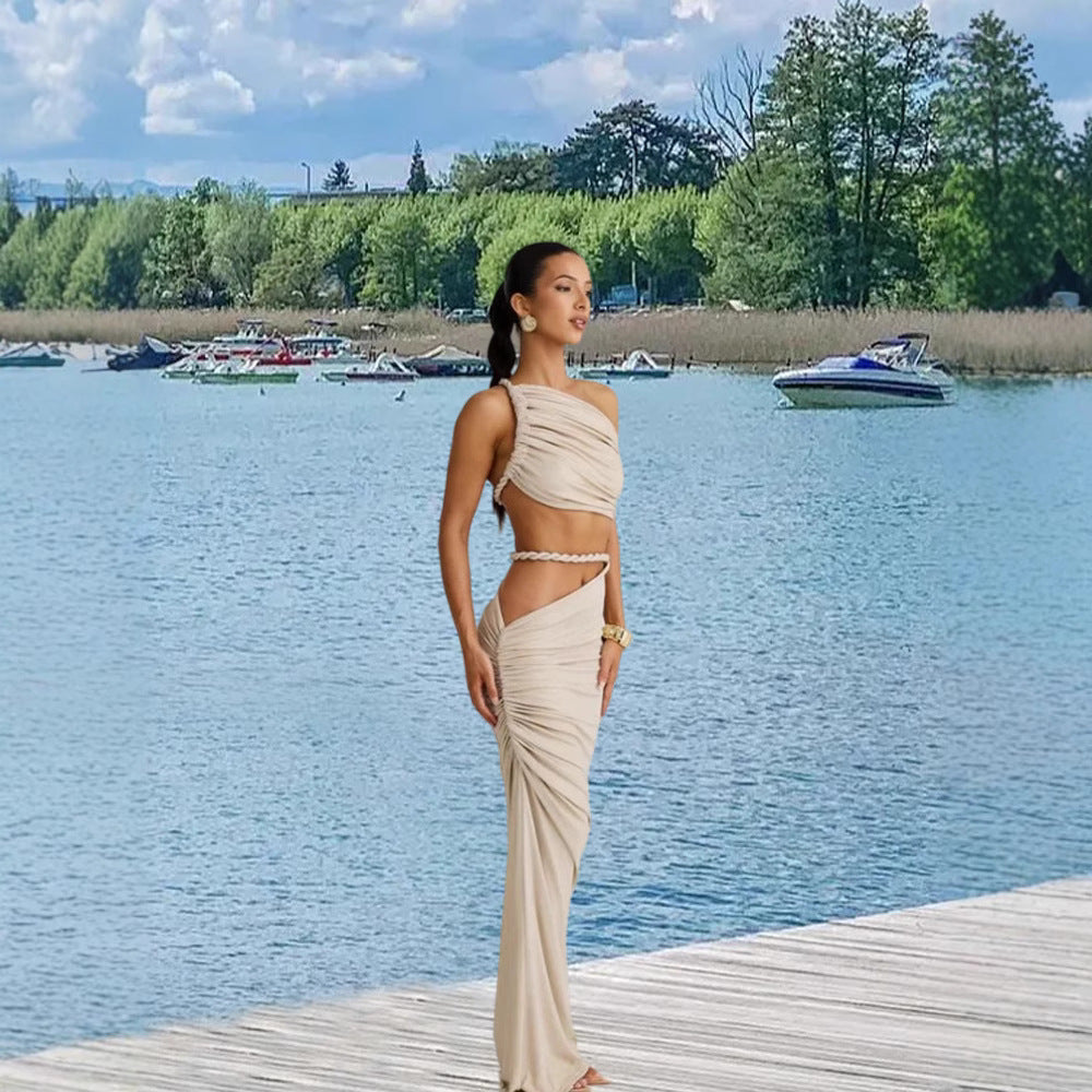 Damer Elegant Wrap Klänning med Sido Rynkor och Högt Skuret Design Mirla-Eva Jonsson