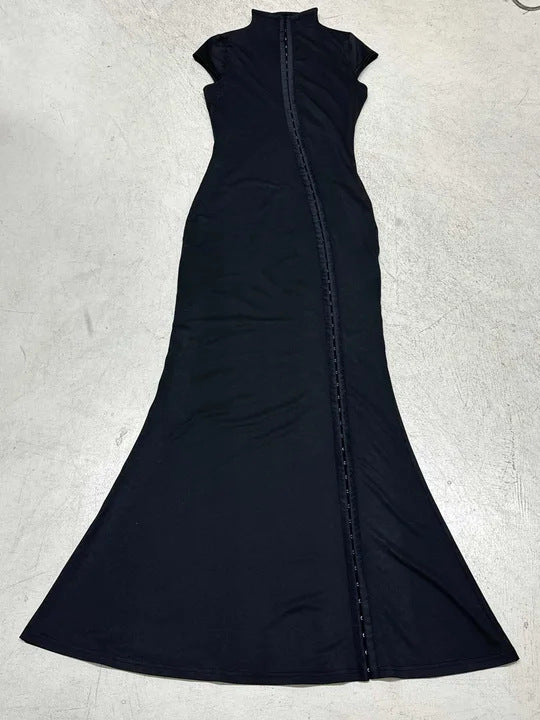 Damer Elegant Wrap Klänning med hög avslutning Krage och smal Silhouette Mirla-Eva Jonsson