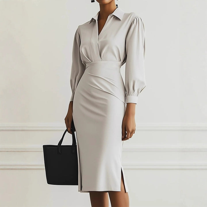 Damer Elegant Wrap-klänning med raffinerad krage och figurnära silhuett Mirla-Eva Jonsson
