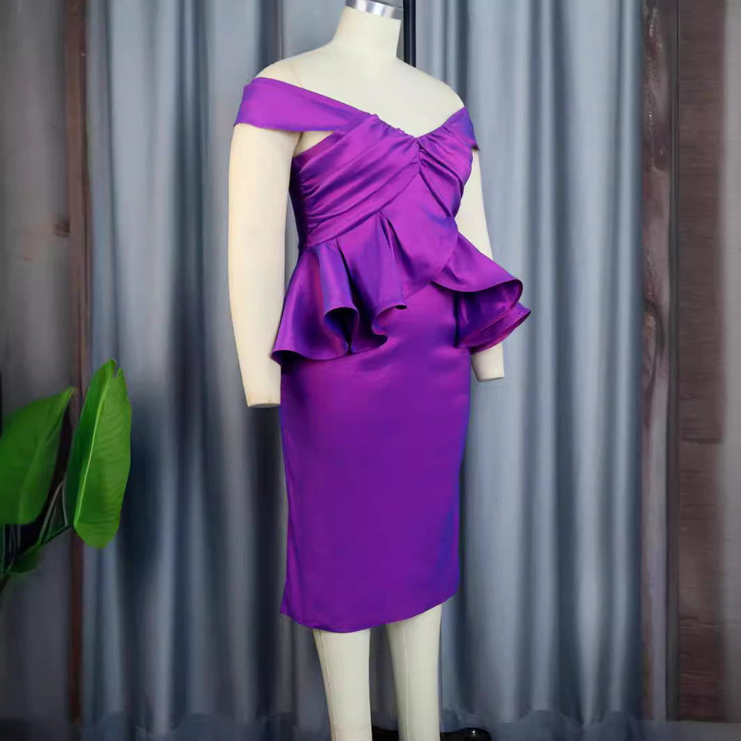 Damer Elegant aftenkjole med off-shoulder design og voluminøse ruffles Mirla-Eva Jonsson