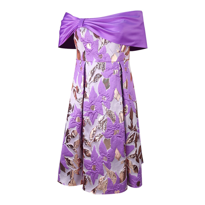 Damer Elegant aftenkjole med skulderfri applikation og florale motiver Mirla-Eva Jonsson